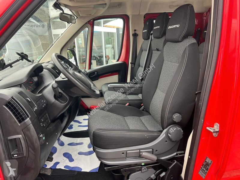 Furgoneta Fiat Maxi DoKa...