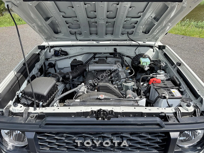 Veicolo commerciale Toyota HZJ79 Single Cab...