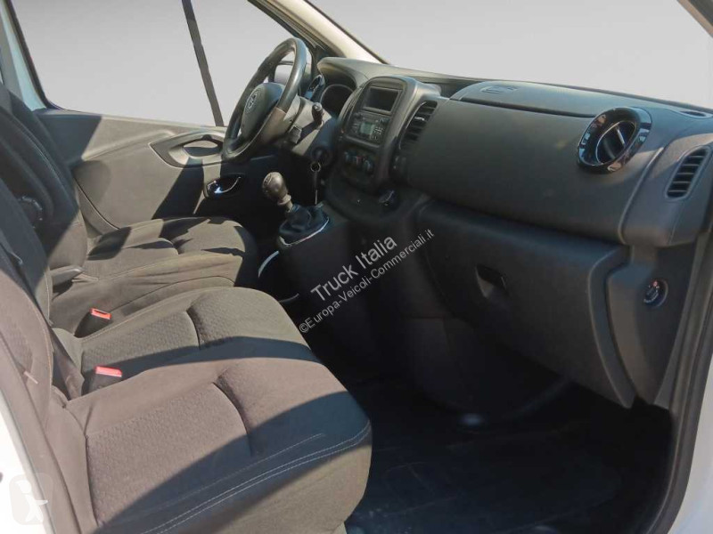 Véhicule utilitaire Opel II 29 E6 2016 - 29...