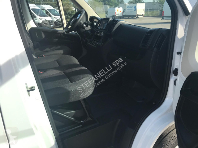 عربة نفعية Fiat Ducato 35 L3H2 2.2 mjt3 140cv...
