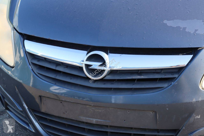 عربة نفعية Opel