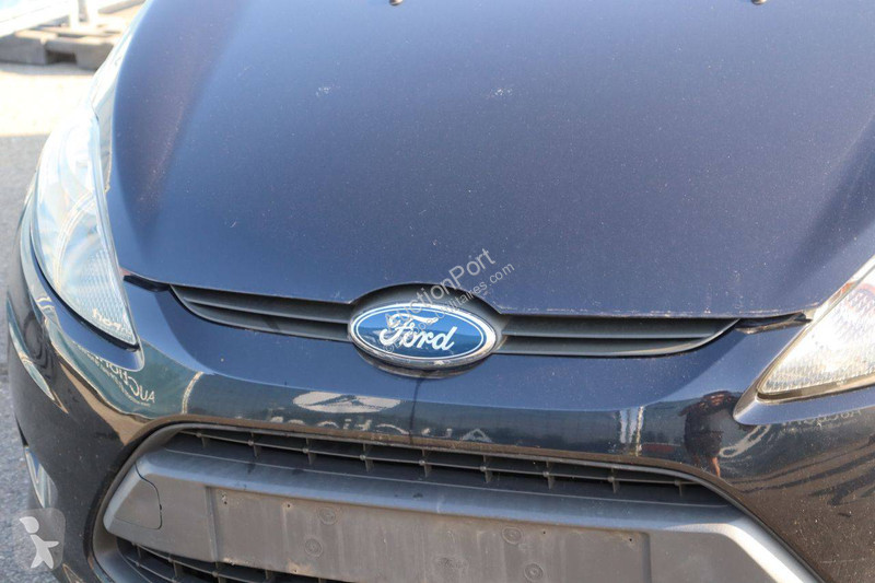 عربة نفعية Ford