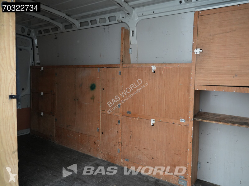 Коммерческий автомобиль Iveco 35S18 3.0L 180PK...