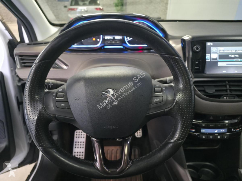 Véhicule utilitaire Peugeot 2008 1.6 e-HDi FAP...