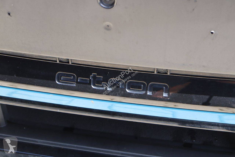 Furgoneta Audi  S Line e-tron