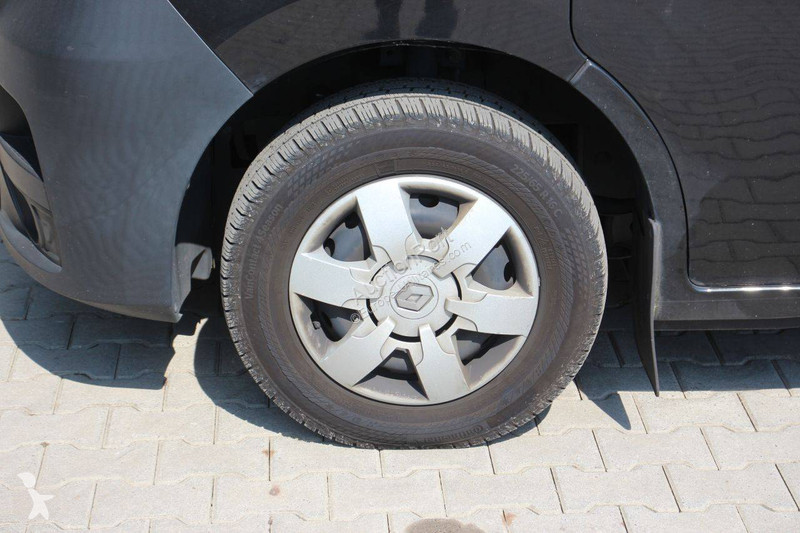 عربة نفعية Renault Crossover
