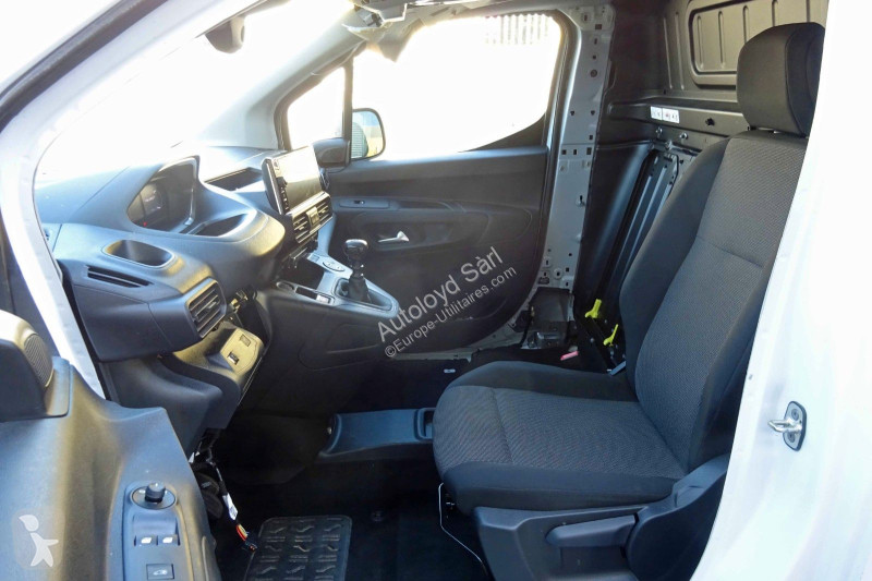 Véhicule utilitaire Peugeot PARTNER 1,5 HDI 100