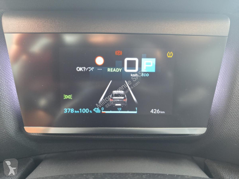 Véhicule utilitaire Citroën C4 X ë-136  E-Séries