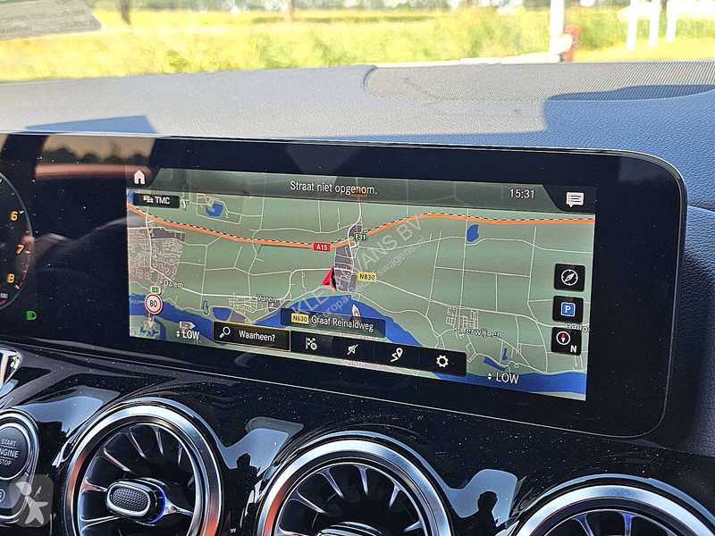 عربة نفعية Mercedes 4Matic AMG Line GLA