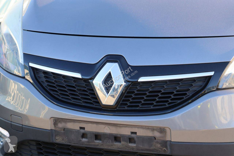 عربة نفعية Renault  Scénic