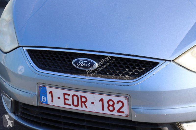 عربة نفعية Ford