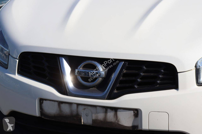 Samochód dostawczy Nissan acenta + navi QASHQAI