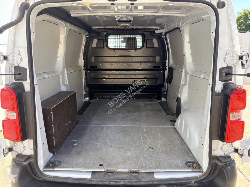 Furgoneta Toyota Worker 144PK L2 Automaat...