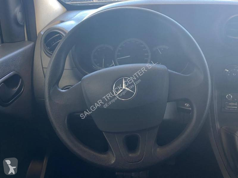 عربة نفعية Mercedes