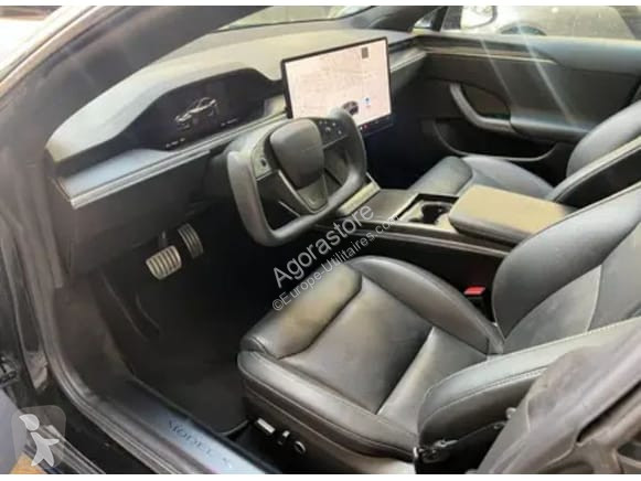Véhicule utilitaire Tesla MODEL S