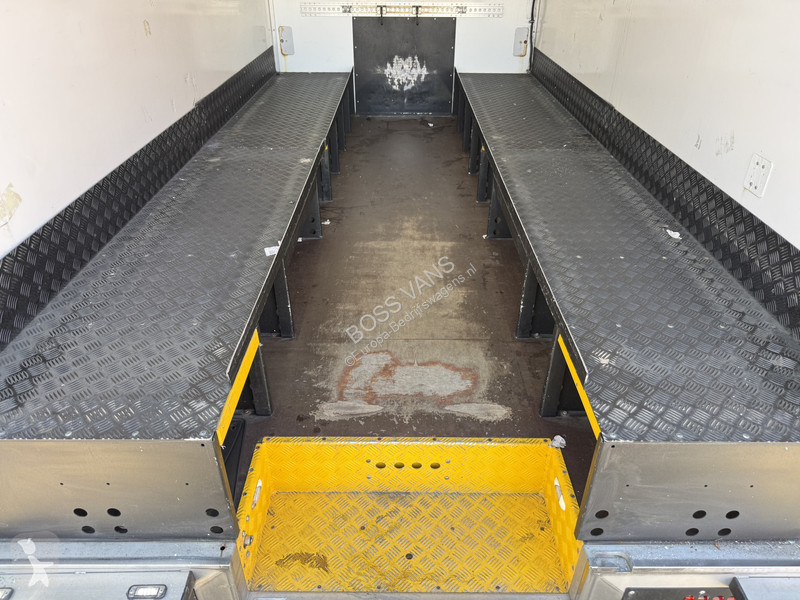 Véhicule utilitaire Renault Plancher T35 2.3...