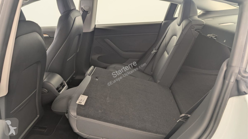 Véhicule utilitaire Tesla  MODEL 3