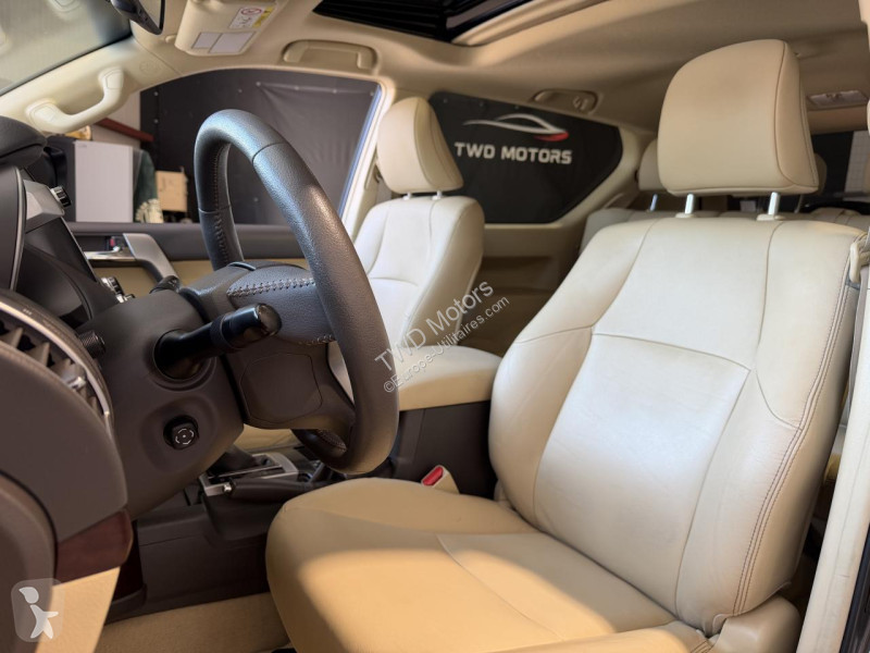Samochód dostawczy Toyota LAND CRUISER 177 D-4D...