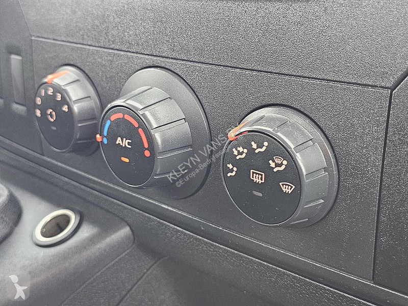 Véhicule utilitaire Renault 2.3 Open-Laadbak XXL!