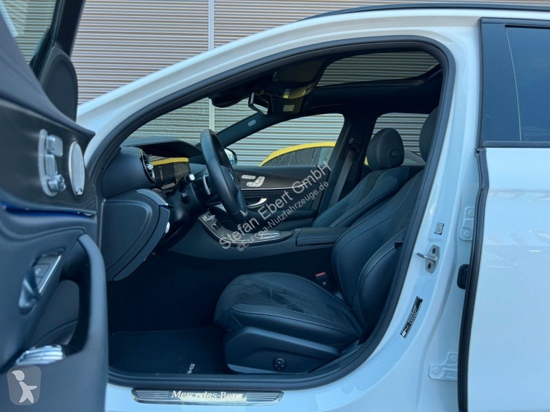 Mercedes E 300 d  T 4M A...