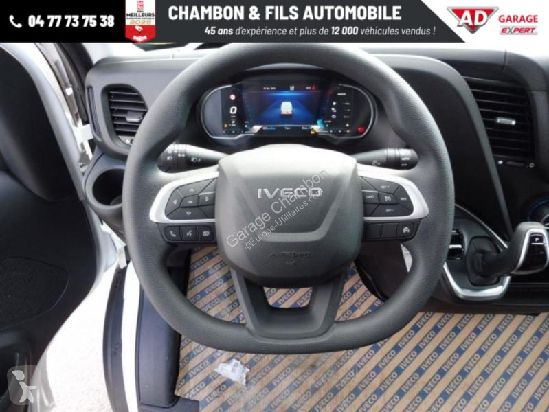 عربة نفعية Iveco 35S18 3.0 V16 HI-MATIC H2 180CV