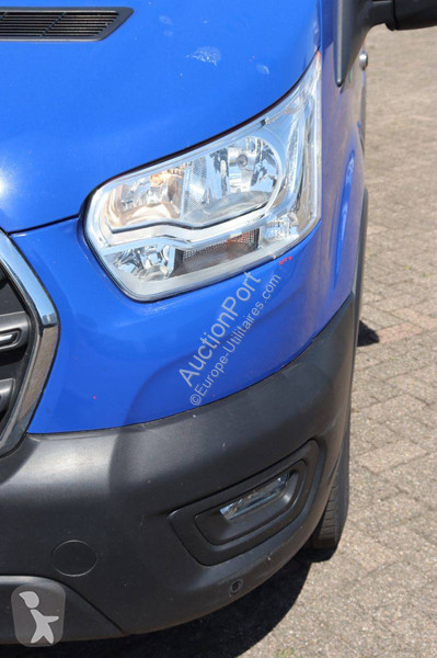 Véhicule utilitaire Ford