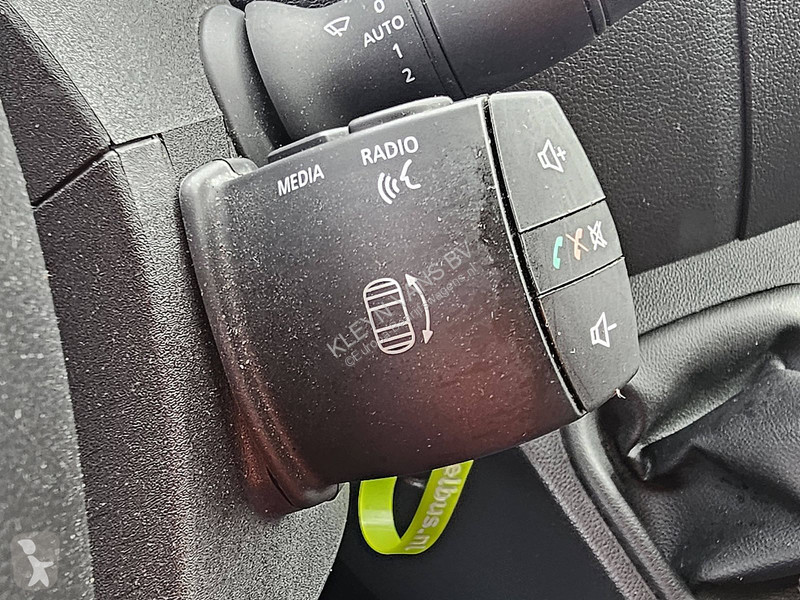 Bedrijfswagen Renault 2.3 Bakwagen Laadklep!