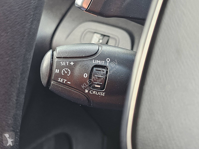 Véhicule utilitaire Peugeot 1.5