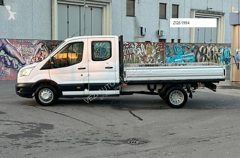 Véhicule utilitaire Ford TRANSIT