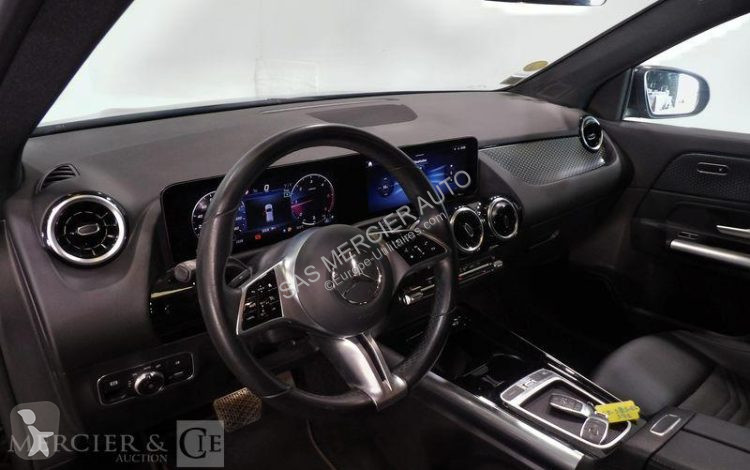 Véhicule utilitaire Mercedes n/c