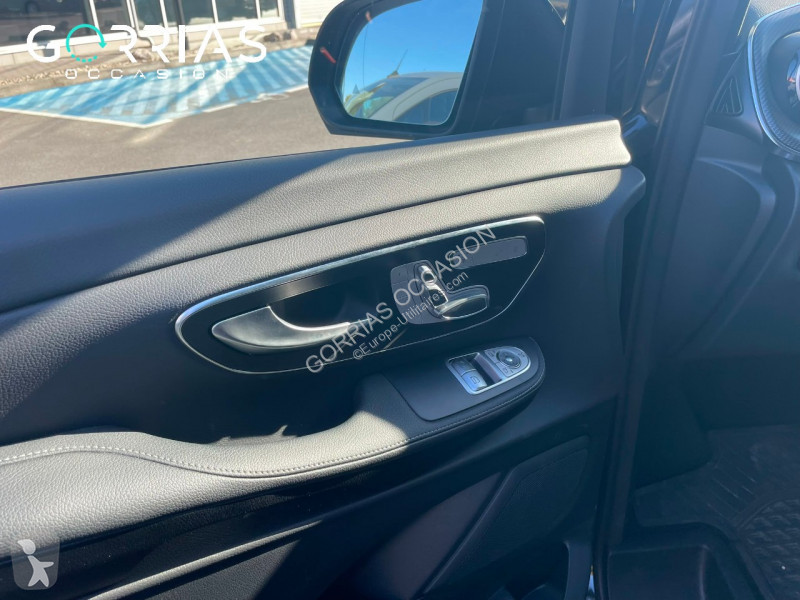 Véhicule utilitaire Mercedes CLASSE V 250 D...