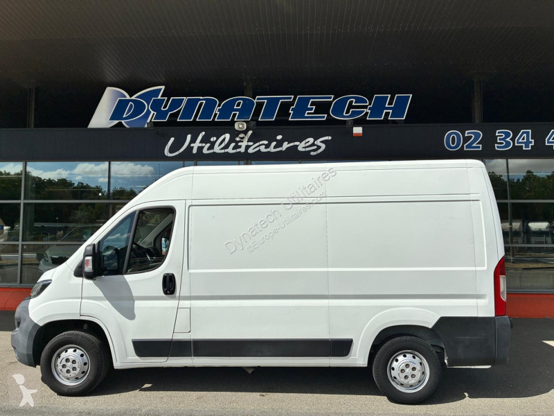 Véhicule utilitaire Peugeot BOXER FG 330 L2H2...