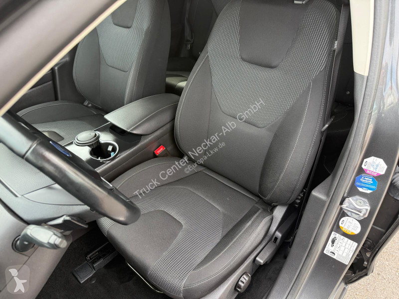 Véhicule utilitaire Ford Turnier Titanium 2.0...