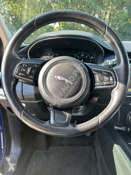 Véhicule utilitaire Jaguar D180 AWD 2.0 180CH S...