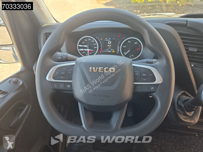 Véhicule utilitaire Iveco 35C18 3.0L Automático...