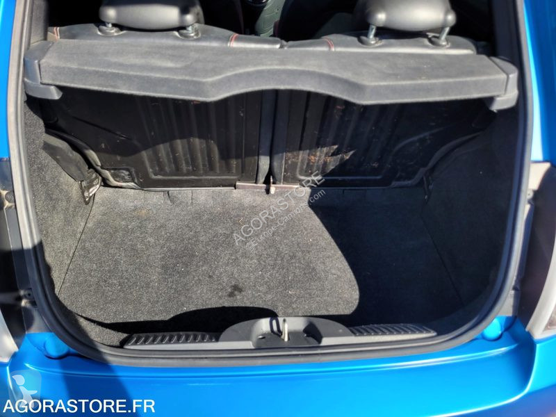 Véhicule utilitaire Fiat 500
