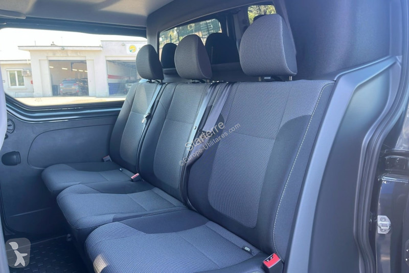 Véhicule utilitaire Renault  TRAFIC CABINE...