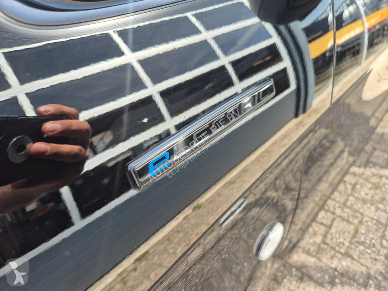 Véhicule utilitaire Mercedes L2 DC 5 Pers/...
