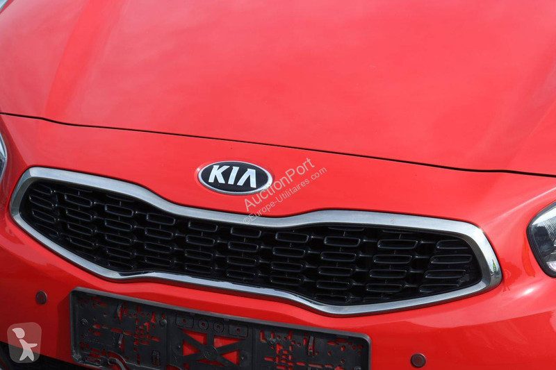Véhicule utilitaire KIA  cee'd