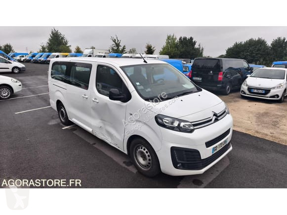 Véhicule utilitaire
