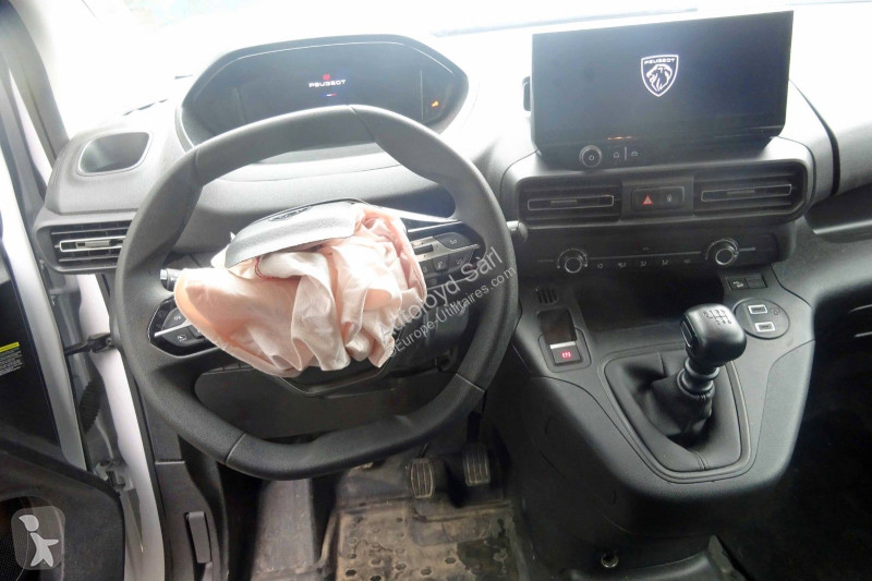 Véhicule utilitaire Peugeot PARTNER 1,5 HDI 100