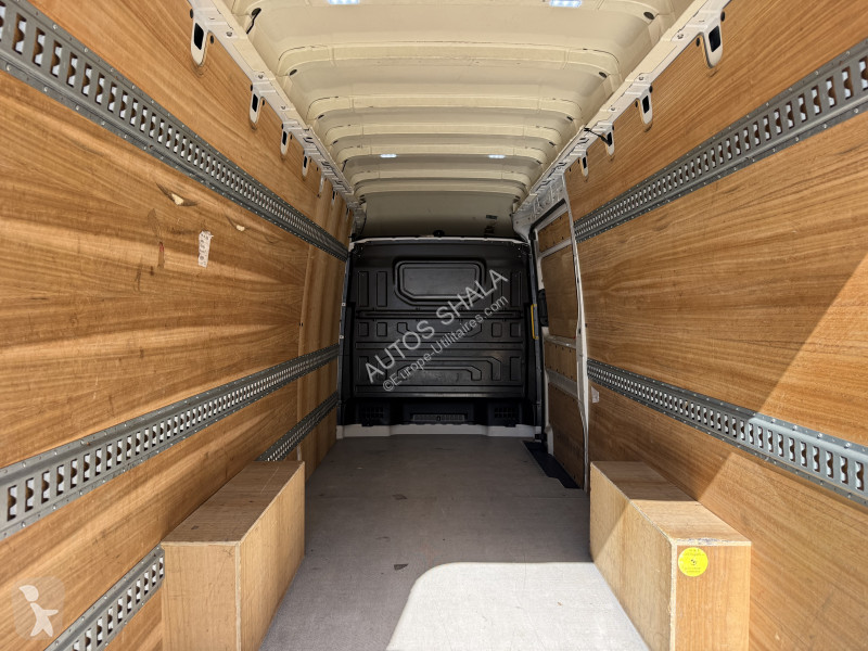 Furgoneta Volkswagen CRAFTER FG / PRIX HT 22...