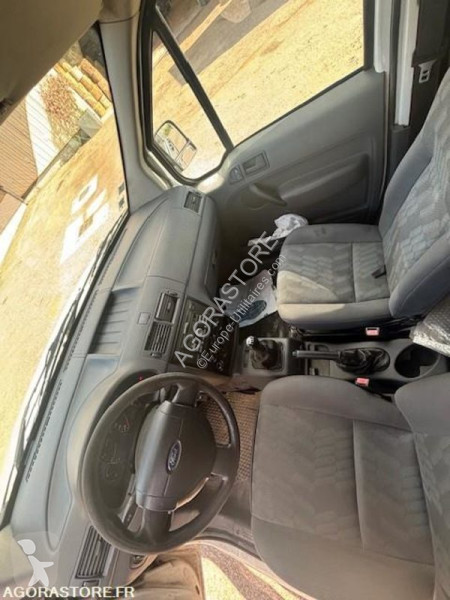 Véhicule utilitaire Ford