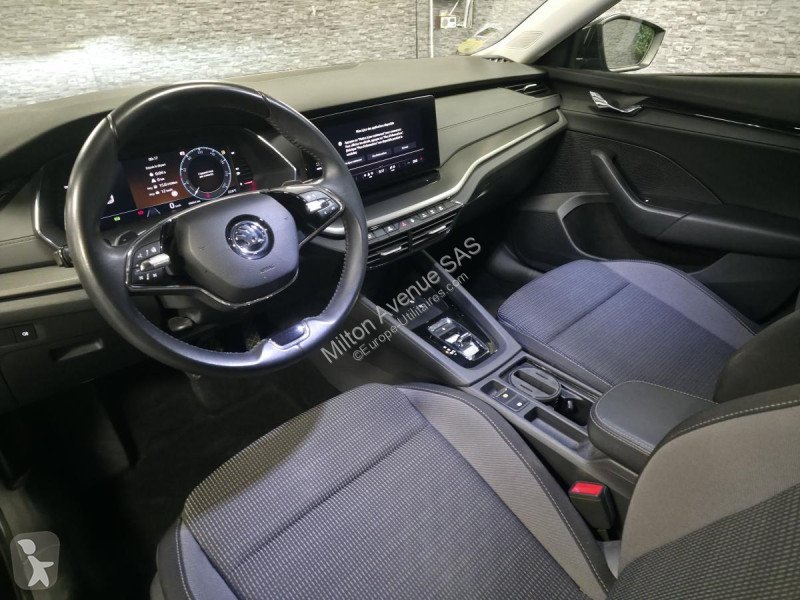 Véhicule utilitaire Skoda OCTAVIA Combi 2.0 TDI...