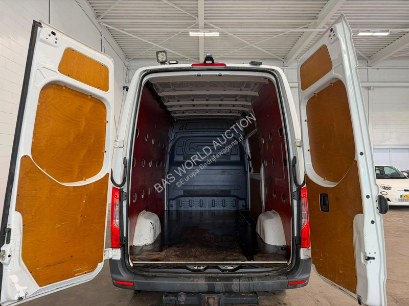 Véhicule utilitaire Mercedes 316 2.2 CDI L2H2...