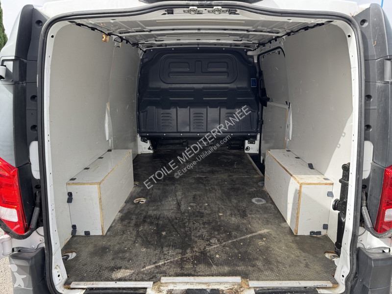 Véhicule utilitaire Mercedes