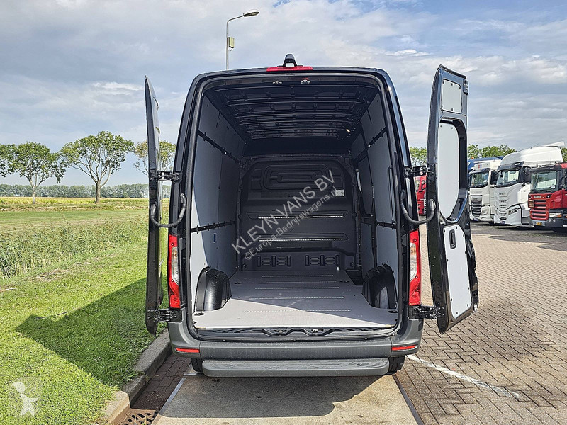 Véhicule utilitaire Mercedes 317 L2H2 Mbux Navi AC
