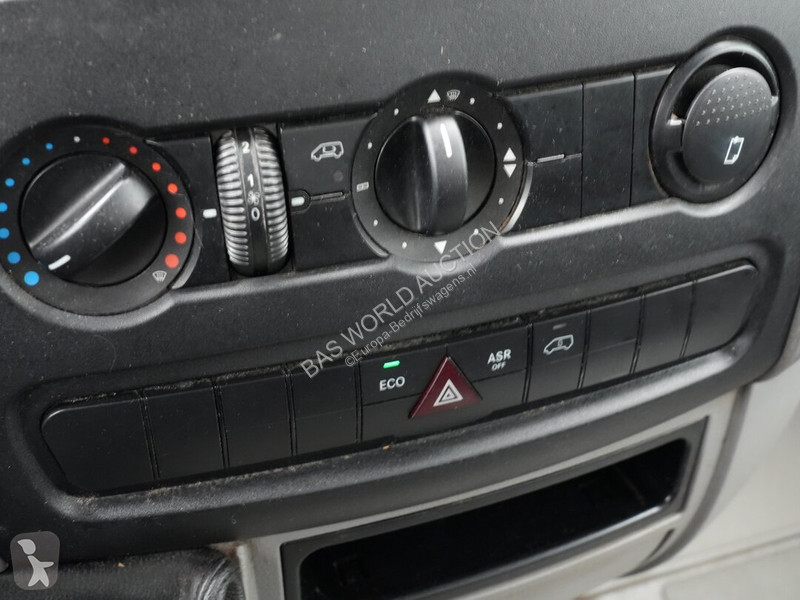 Véhicule utilitaire Mercedes 413 CDI