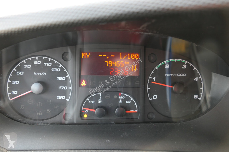 Véhicule utilitaire Iveco Daily 35 S11 C30C...