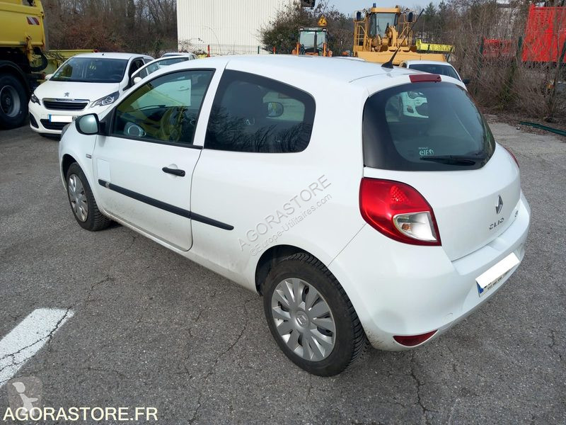 Véhicule utilitaire Renault CLIO